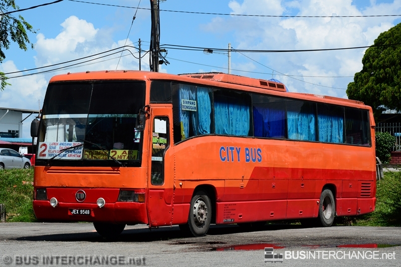 A Nissan Diesel RB46S (JEX9548) operating on City Bus bus service 2