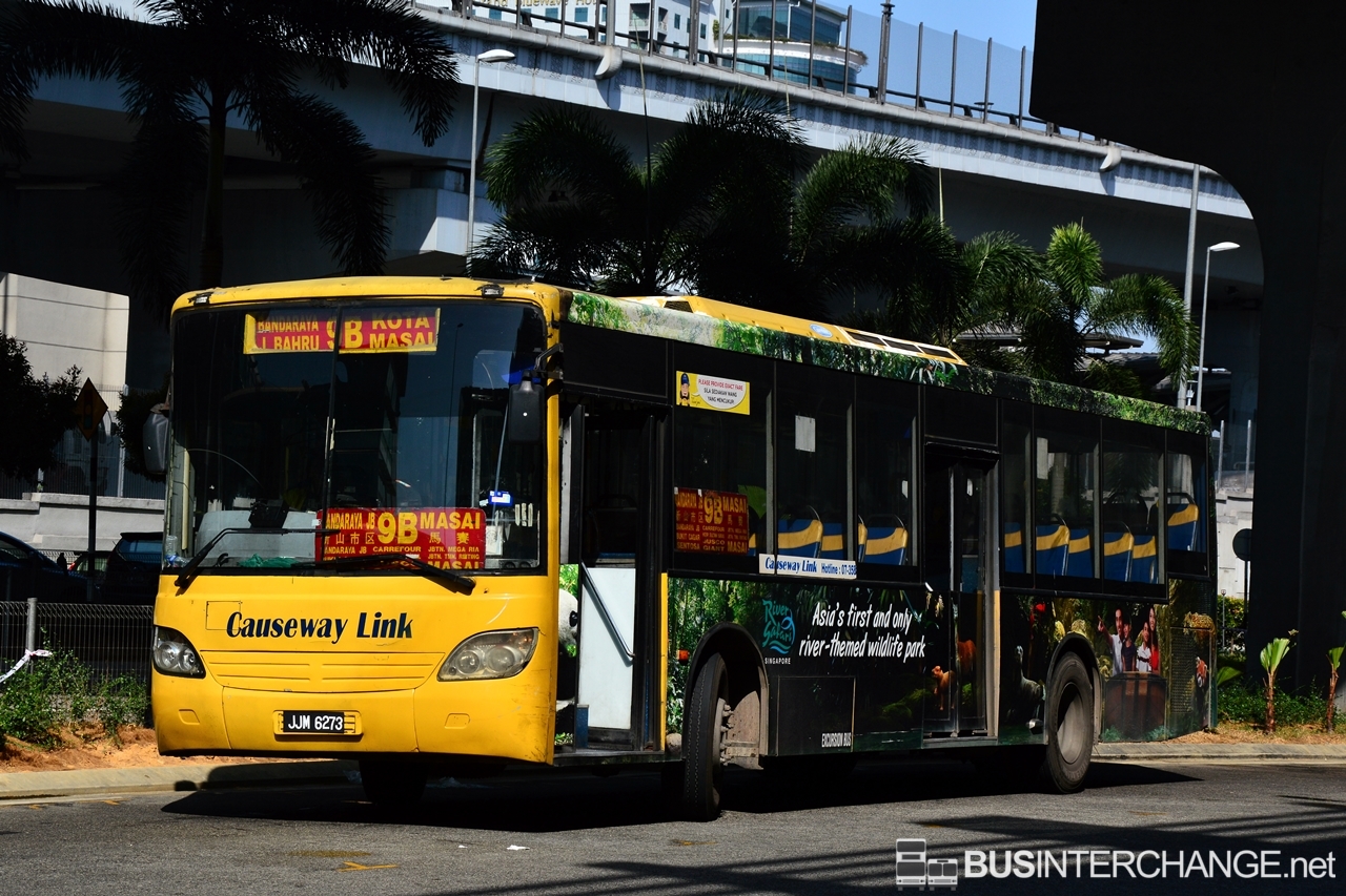 A Mercedes-Benz CBC1725 (JJM6273) operating on Causeway Link bus service 9B