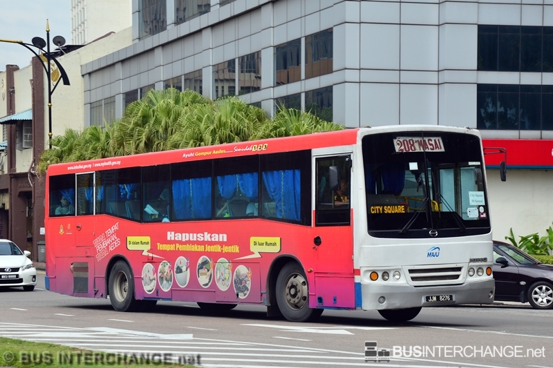 A Hino AK1JRKA (JJM8276) operating on Maju bus service 208