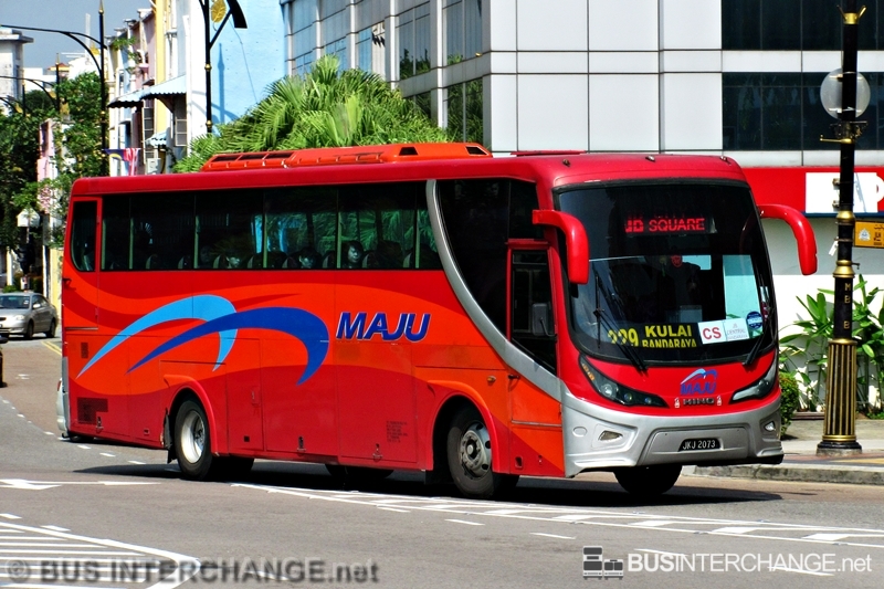 A Hino AK1JRKA (JKJ2073) operating on Maju bus service 229