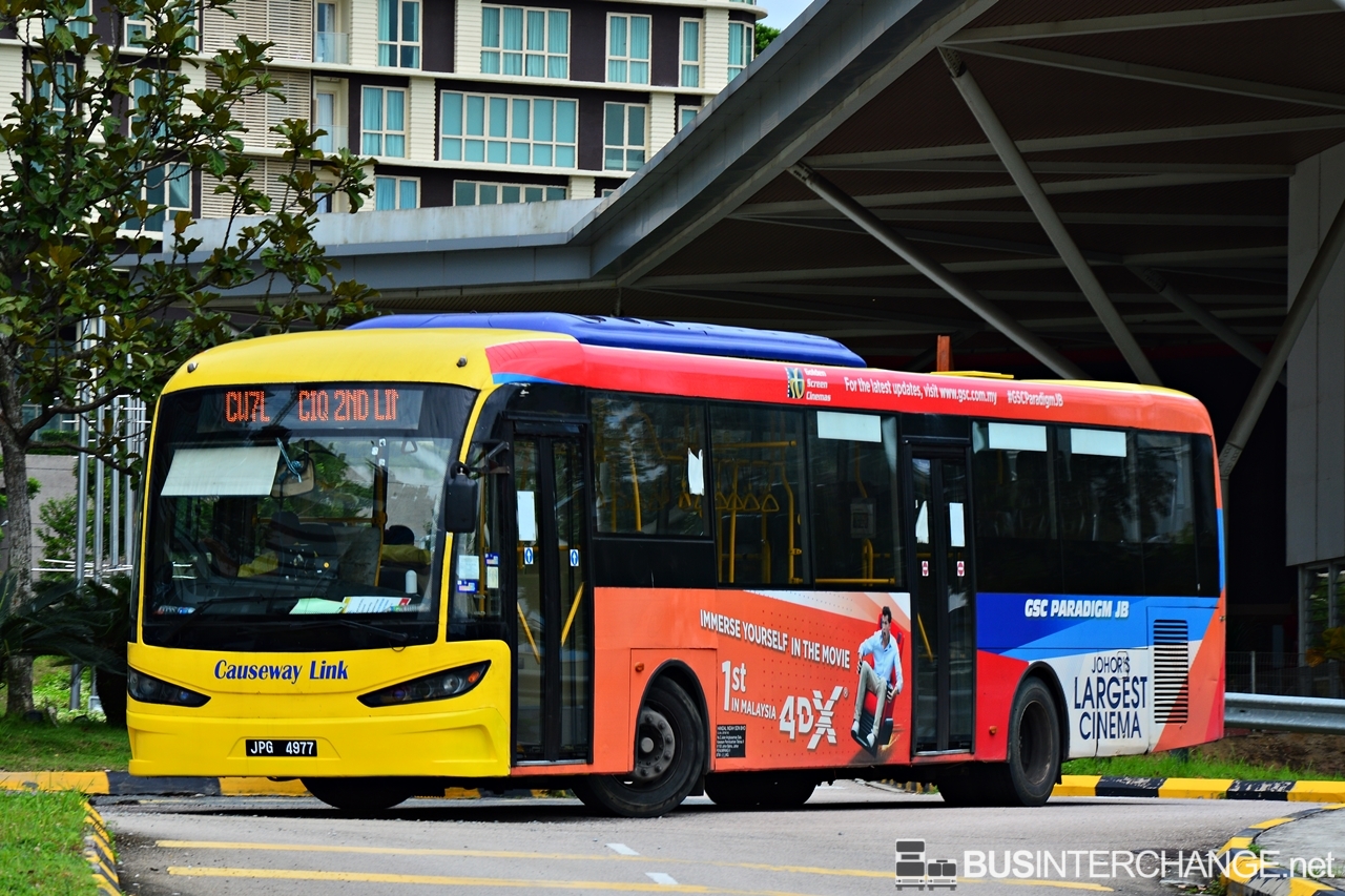 A Sksbus SA12-300 (JPG4977) operating on Causeway Link bus service CW7L