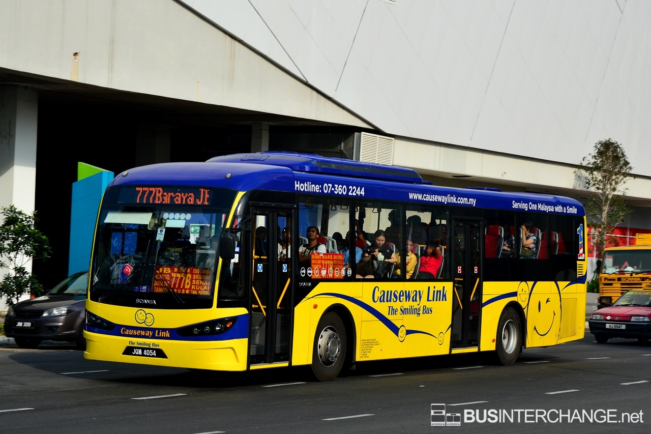 A Scania K250IB (JQM4054) operating on Causeway Link bus service 777B