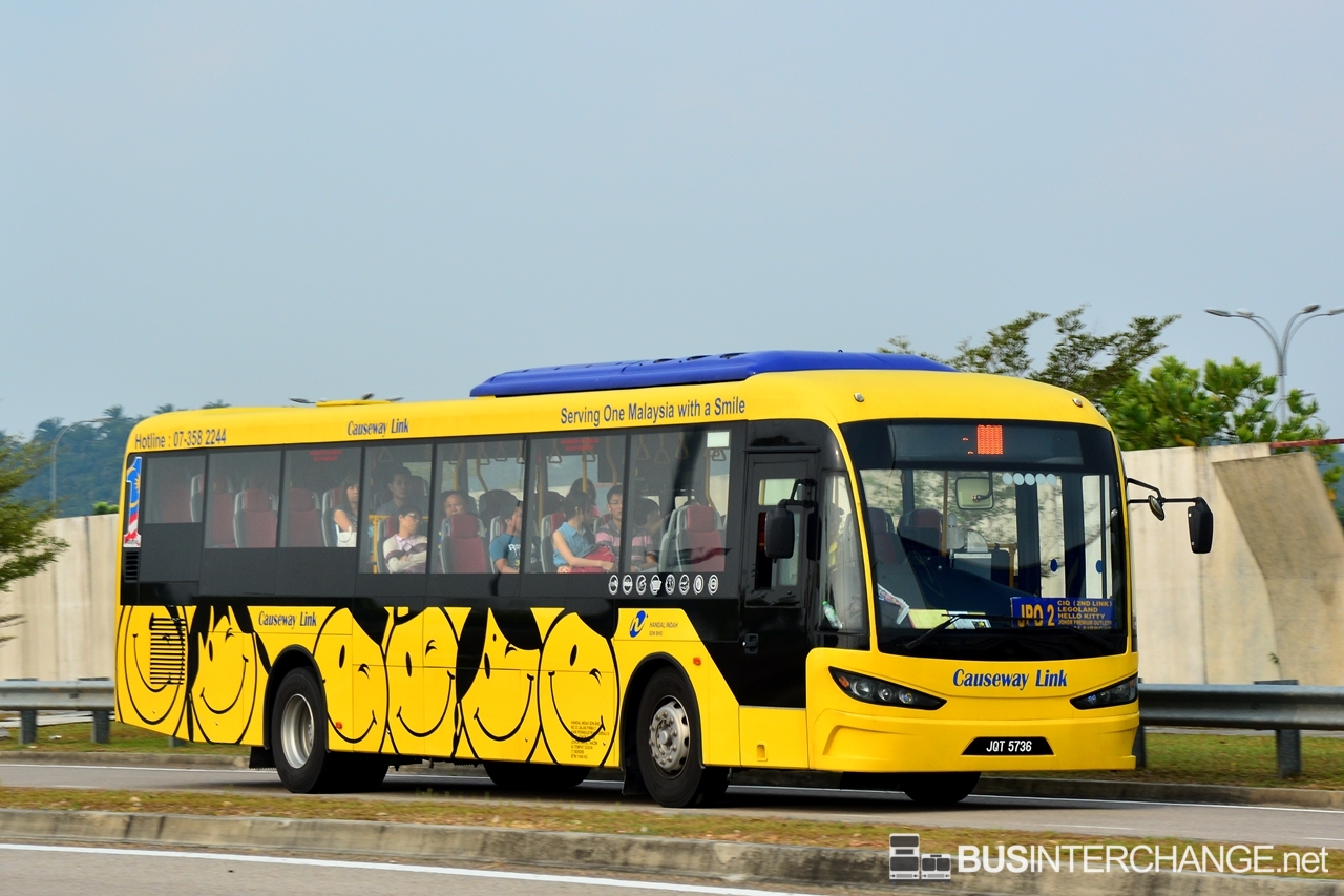 A Sksbus SA12-300 (JQT5736 ) operating on Causeway Link bus service JPO2