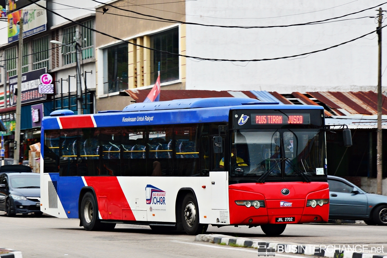 Bas Muafakat Johor P105 operated by Causeway Link.