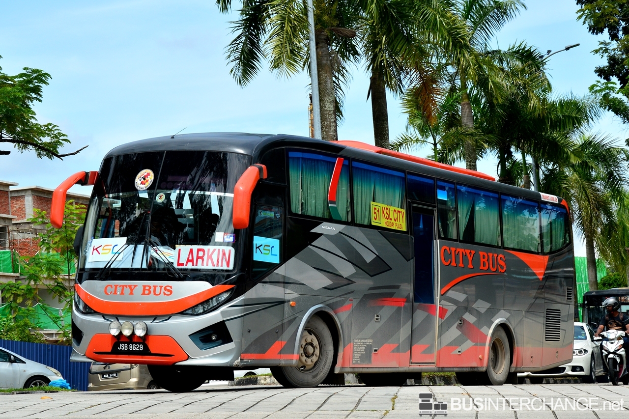 A Nissan Diesel JP251S (JSB8629) operating on City Bus bus service 51