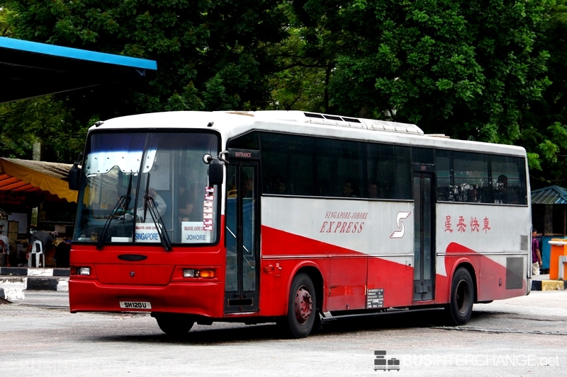 A Scania K114IB (SH120U) operating on Singapore-Johore Express bus service SJE