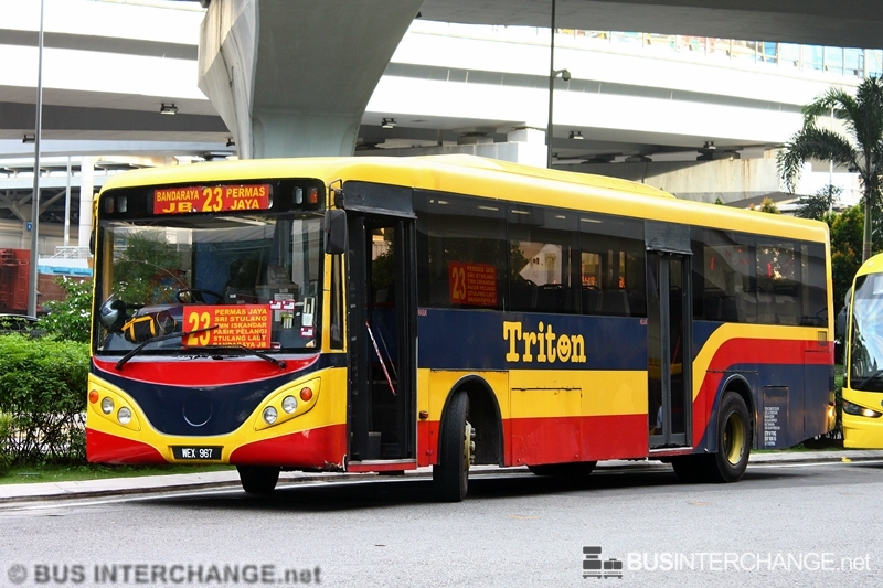 A Daewoo BH115 (WEX 967) operating on Causeway Link bus service 23