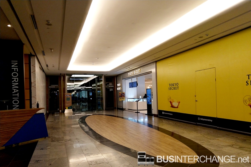 Mid Valley Southkey South Entrance is located adjacent to Tokyo Secret. Mid Valley Southkey South Entrance